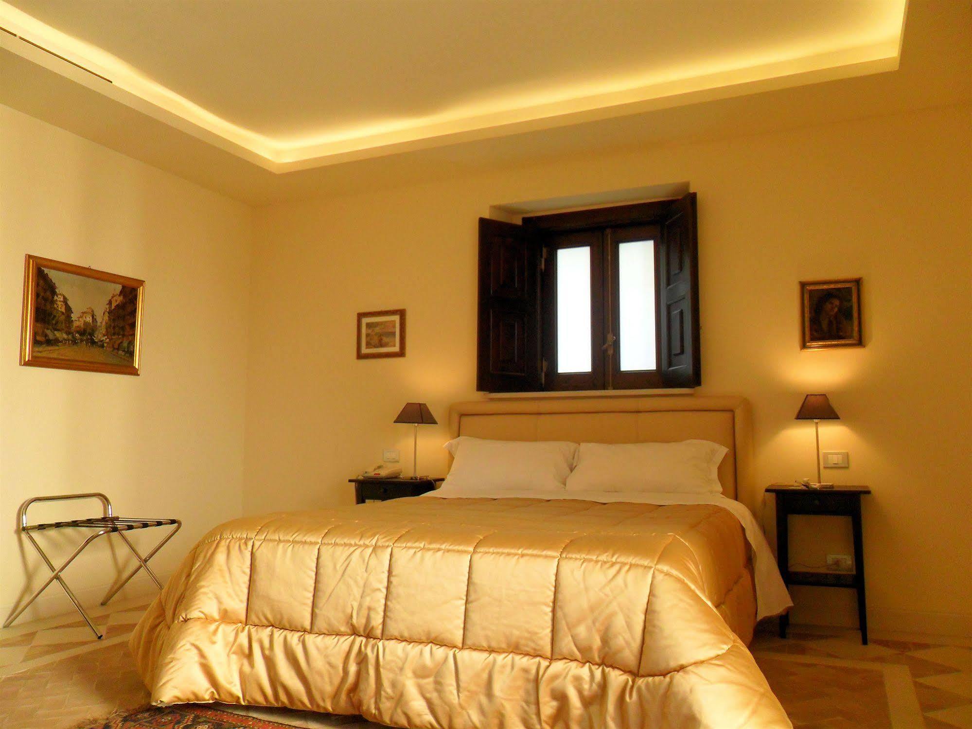 Palazzo Viceconte Hotel Matera Bagian luar foto