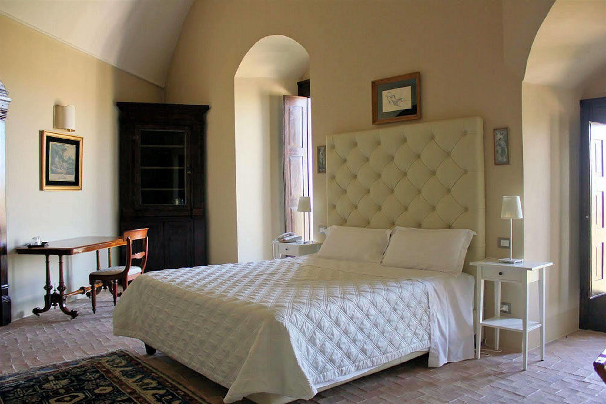 Palazzo Viceconte Hotel Matera Bagian luar foto